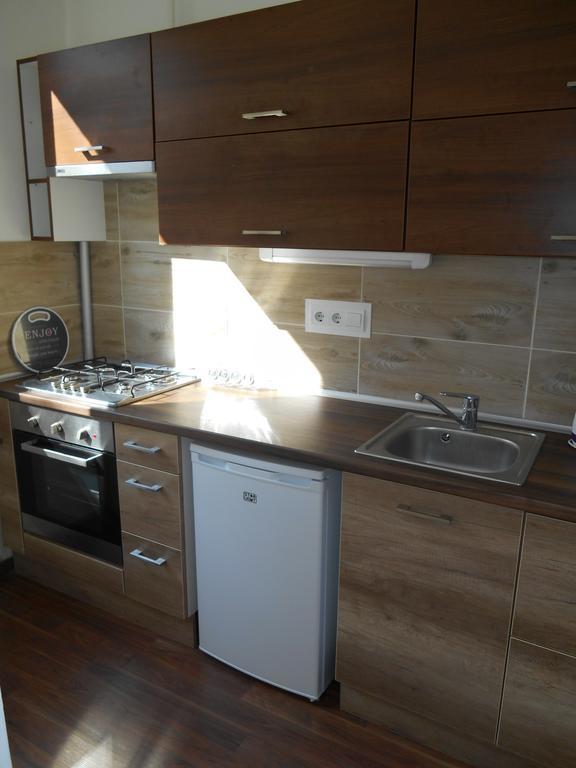 Апартаменти Akos Apartman Еґер Екстер'єр фото